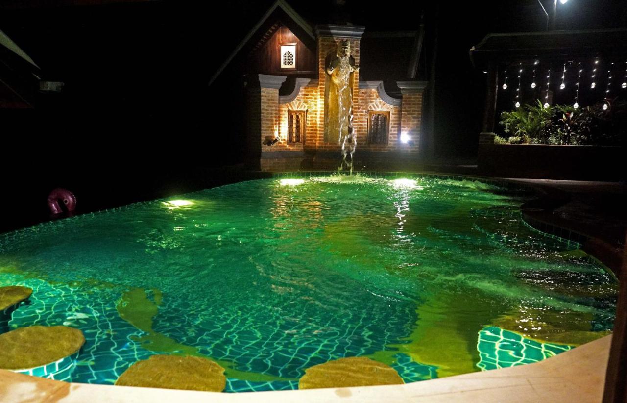 Chateau Orientale Resort Luang Prabang Bagian luar foto