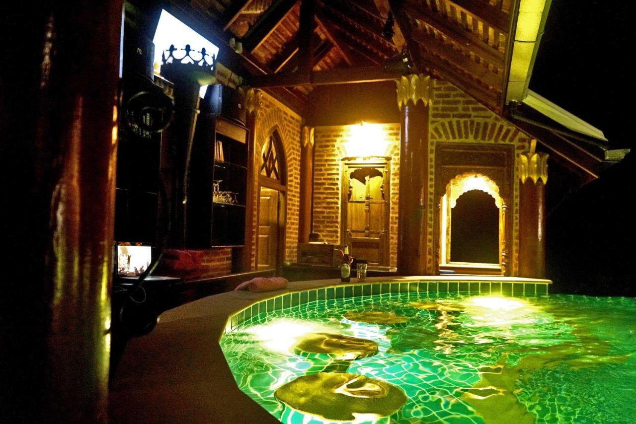 Chateau Orientale Resort Luang Prabang Bagian luar foto
