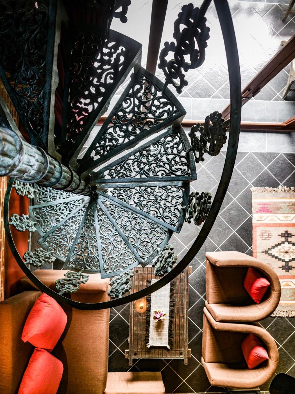 Chateau Orientale Resort Luang Prabang Bagian luar foto
